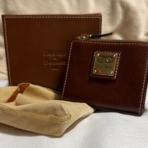 Dooney & Bourke Chestnut Leather Card Holder
